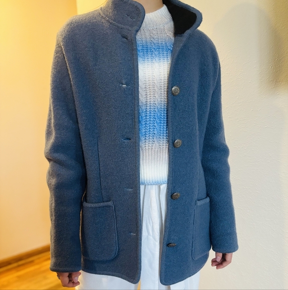 L.L.Bean wool jacket in excellent Used Condition - Picture 3 of 8